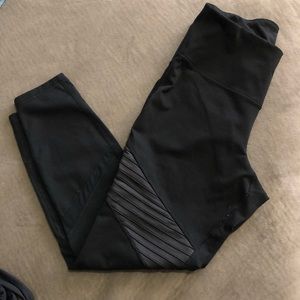 Old Navy Active Motto Legging